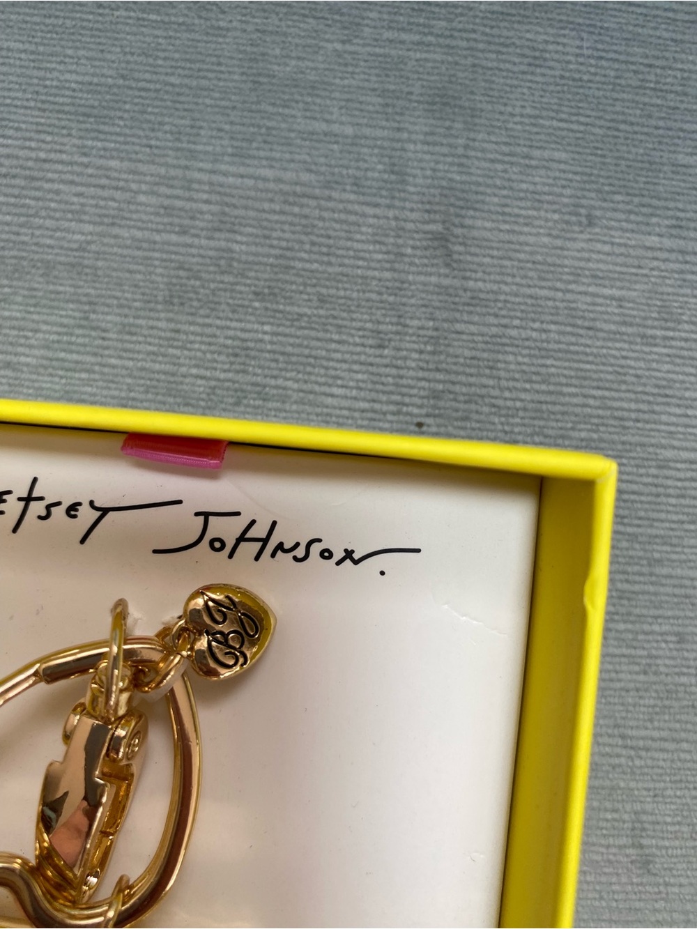Betsey Johnson Crayon Box Keychain Charm NIB Opens, pink and yellow,gold - Picture 9 of 13